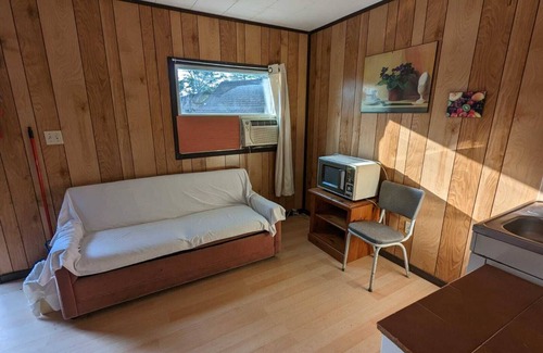 Wasaga Beach Cottage | Traditional Tiny Wood Cottage #20 Camping style Cottages 5 minutes to the beach!