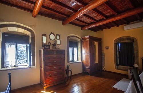 Kissamos Cottage | Traditional Villa in the mountain