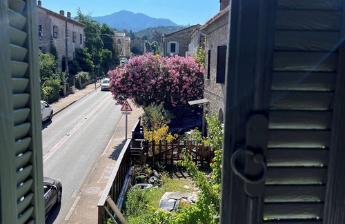 Cauro House | Traditional village house, 15 minutes from the beach.