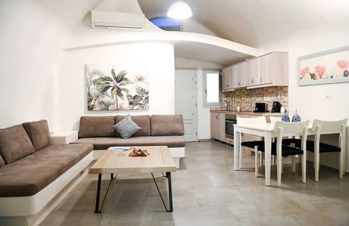 Karterados House | Traditional Villas at the old mill of the karterados
