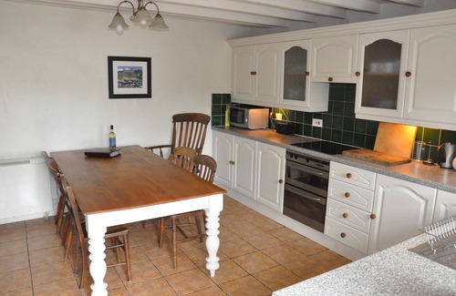 Llwyngwril Cottage | Traditional Welsh Cottage In Snowdonia National Park. Visit Wales 4 Star Rated