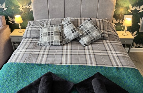 Aberporth House | Traeth Rooms