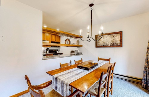 Central Vermont- Killington Condo | Trail Creek 41 | Condo in Killington near lifts/hiking with pool & rec room