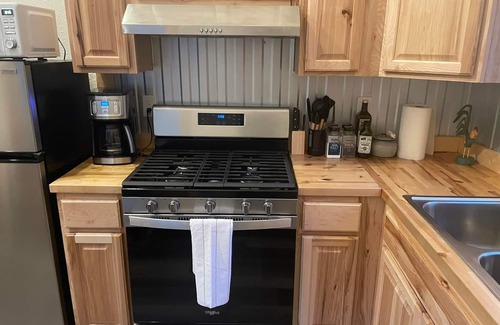Susitna North House | Trail House, Denali Brewing, Netflix, Concert, Fire Pit, Family, Race, festival
