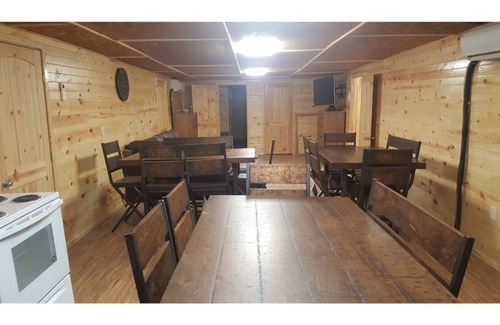 Toler House | Trailblazers Outfitters is the place stay for single Trac riding on HM or Ky.