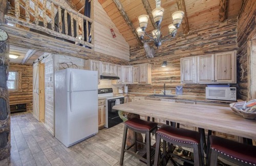 Island Park Cabin | Trailer Parking|Lake Access|Fast WiFi