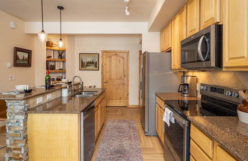 Winter Park Condo | Trailhead 721 Pet Friendly pool hot tub