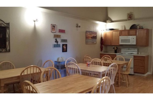 Midvale House | Trailhead Guesthouse