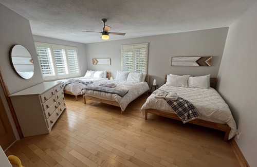 Greater Madawaska Ski Chalet | Trailhead Lakehouse | HotTub, Sauna, Lake, Pool, 2 kitchens & 4 min to ski hill