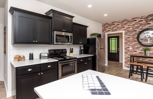 Bella Vista House | Trails Edge Cabin #13 on Back 40 Now Pet Friendly
