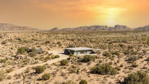 Pioneertown House | Trails End Modern - Pioneertown In The Boulders