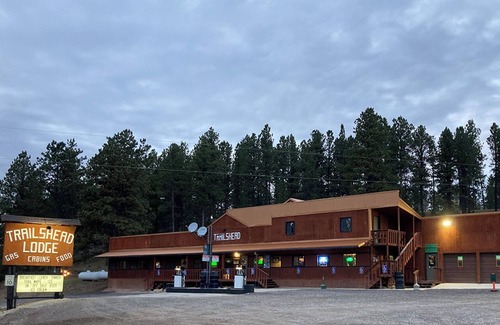Deadwood House | Trailshead Lodge - Cabin 2