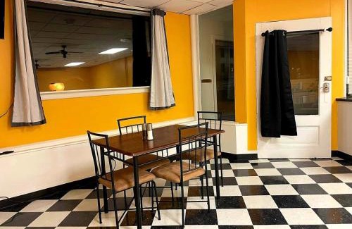 South Range Apartment | Trailside Furnished Apartment