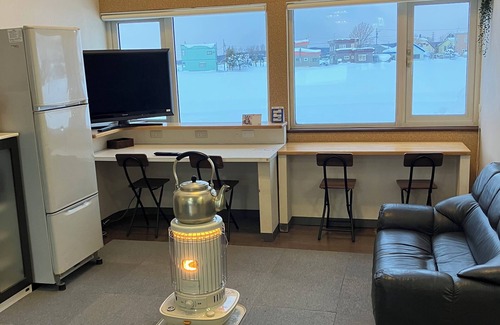 Tobetsu House | Train Line Field