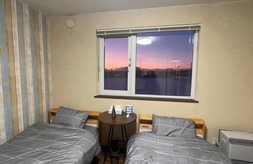 Tobetsu House | Train Line Field