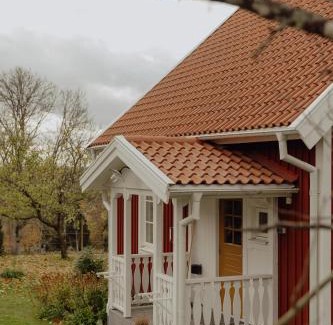 Holsbybrunn House | Trakt Forest Hotell Hotellstugor