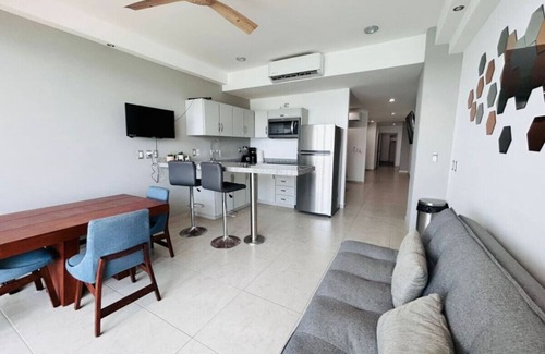 Zona Dorada Apartment | Tramonto 503 B Hermoso Depa con Vista al mar