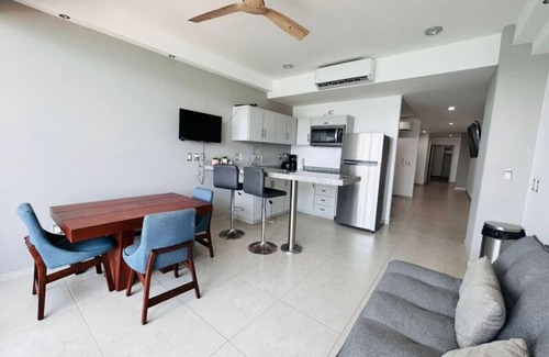 Zona Dorada Apartment | Tramonto 503 B Hermoso Depa con Vista al mar