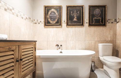 Newcastle House | Tramonto House