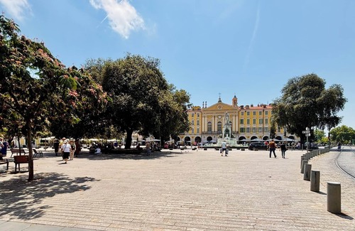 Riquier Apartment | Tramway, quiet pedestrian street near Garibaldi and Vieux-Nice