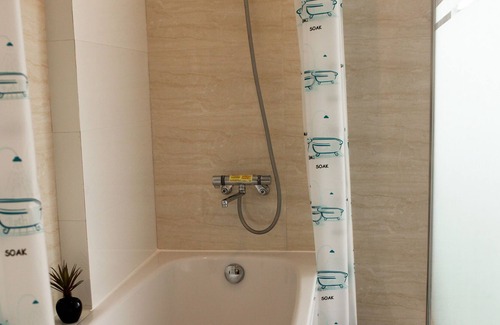 Hang Bo Apartment | Tran Suites - Serviced Apartment - Free laundry - Hanoi Old Quarter