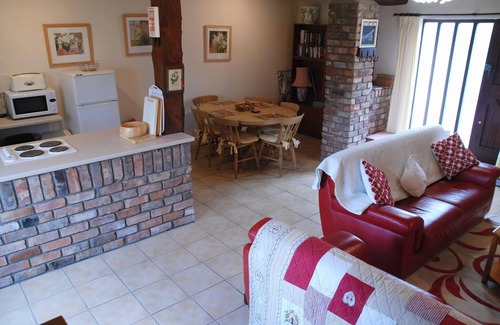 Sainte-Marguerite-d'Elle House | Tranquil Cottage in Normandy