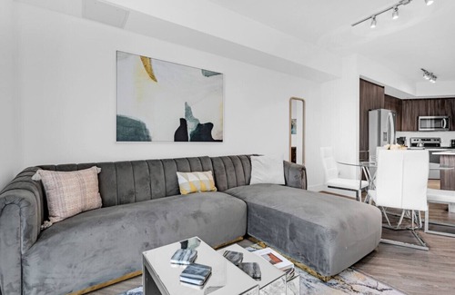 Doral Apartment | Tranquil 1 Bed Escape in Doral W/Free Parking