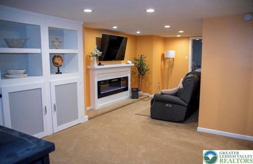 Bowers Apartment | Tranquil 1-bedroom apartment in Mertztown