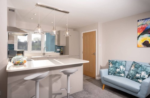 Staveley Apartment | Tranquil 1-Bedroom Apartment in Charming Staveley