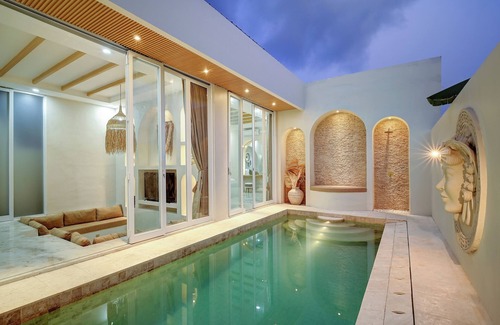Sunset Road Villa | Tranquil 1-bedroom Villa with Private Pool in Kuta Bali