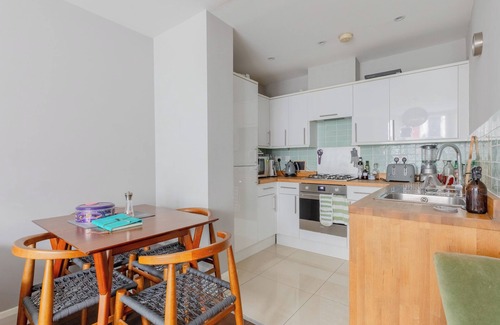Hackney Apartment | Tranquil 1BD Flat, Stoke Newington