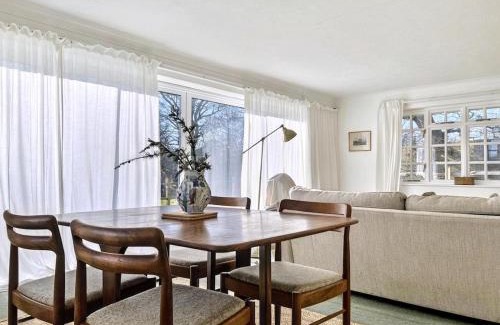 Piltdown House | Tranquil 2-Bed Nature Cottage with Free Parking
