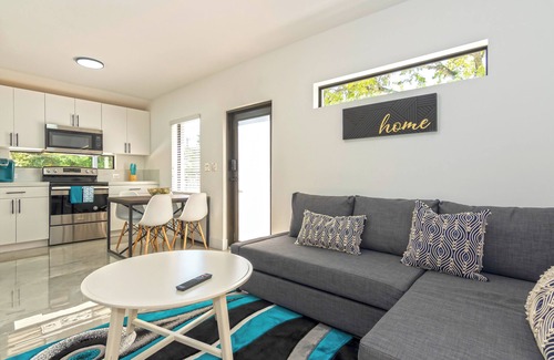 Buena Vista Apartment | Tranquil 2-bedroom apartment in Miami with AC, WiFi