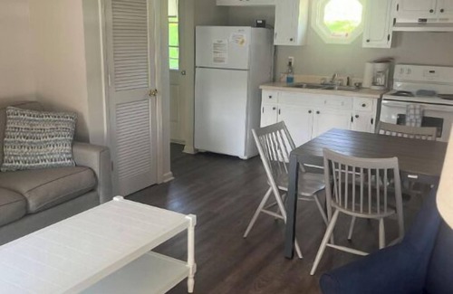 Winchester Cabin | Tranquil 2-bedroom cabin in Winchester with WiFi and AC