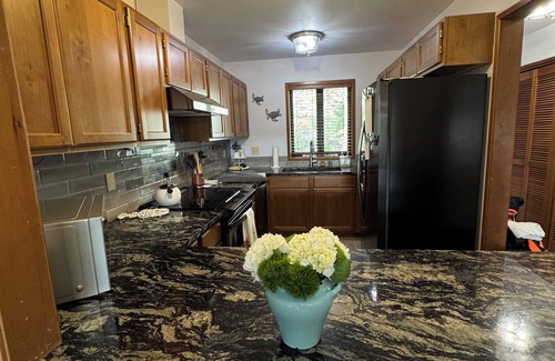 Port Ludlow Condo | Tranquil 2-bedroom condo in Port Ludlow with WiFi