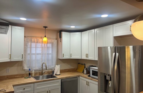 Tulsa House | Tranquil 3-bedroom 2 Bath, HotTub, Ping Pong, backs up to Park, hosting w/heart