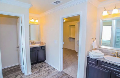 Midland House | Tranquil 3-bedroom house with AC in charming Midland