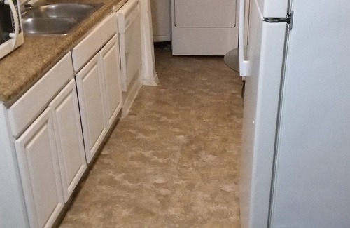 Wharton House | Tranquil 3-bedroom house in Wharton with WiFi, AC