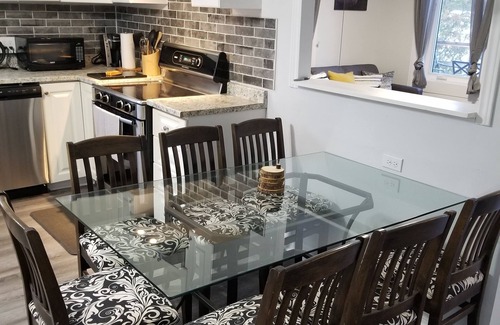 Central Frontenac House | Tranquil 3-bedroom lakefront get away