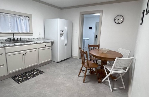 Lenoir City House | Tranquil 3-bedroom house in Lenoir City.