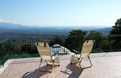 Campagna Villa | Tranquil 4-Bedroom Hillside Villa with Pool & Stunning Views in Campania