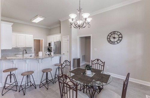 Harvest House | Tranquil 4-bedroom spacious home in charming Huntsville