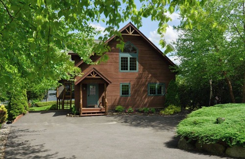 Schroon Lake House | Tranquil 4-bedroom house with stunning views and direct access to Schroon Lake