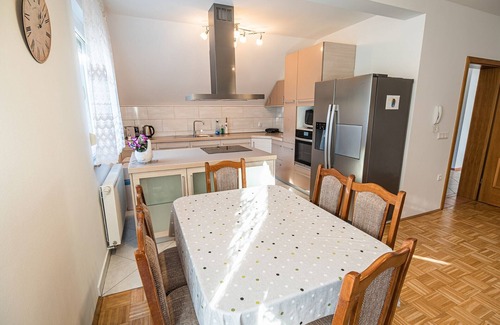 Skofljica Apartment | Tranquil and Charming Apartments with Shared Garden - Three Bedroom Apartment with Balcony