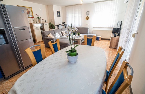 Skofljica Apartment | Tranquil and Charming Apartments with Shared Garden - Three Bedroom Apartment with Terrace