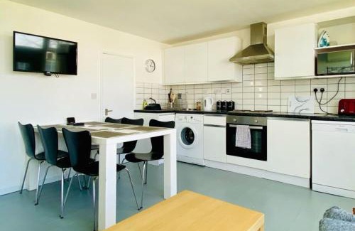 Camber Ski Chalet | Tranquil and Serene K118 Holiday Chalet for 7