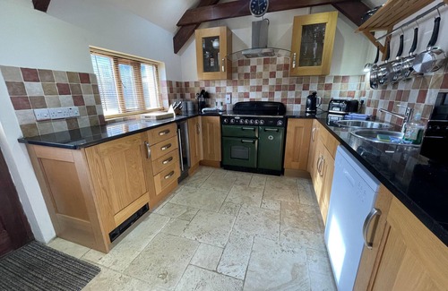 Broadwoodkelly House | Tranquil Barn Retreat Nr Winkleigh