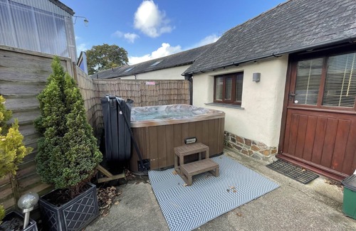 Broadwoodkelly House | Tranquil Barn Retreat Nr Winkleigh