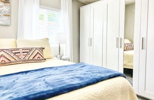 Normal Heights Apartment | Tranquil & Bright - Normal Heights Delight