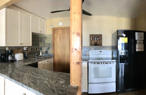 McMurrich/Monteith Cottage | Tranquil Buck Lake Cottage-8 Guests- Winterized-Star Gazers Dream!